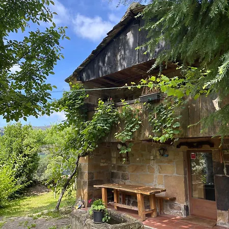 Chalet Pasiega Lo Macario Resconorio